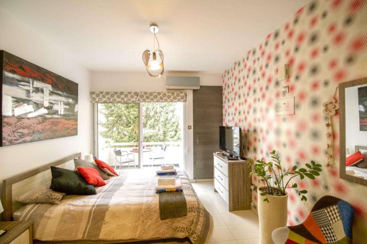Green Valley Modern Studio Лимасол Екстериор снимка